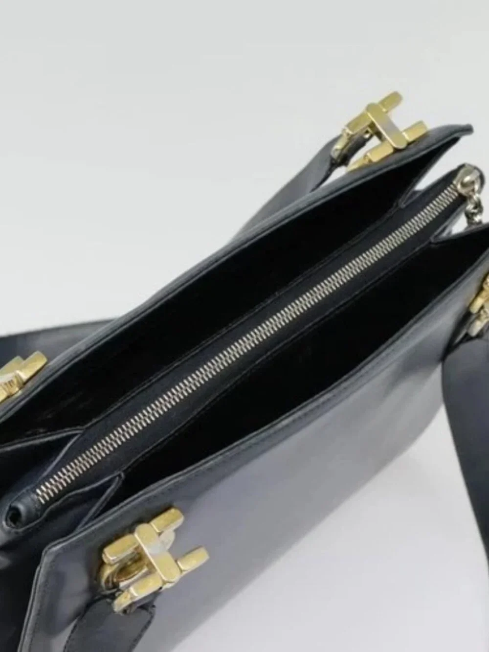 Salvatore Ferragamo Gancini Tote Bag Leather Black Gold Auth 90254